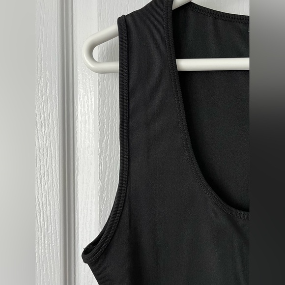 Zara Black Ribbed Button Front Top Size Medium Gold Buttons - Picture 3 of 7